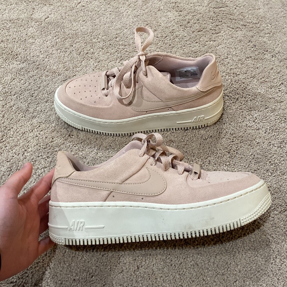 Nike Air Force 1 Sage Low